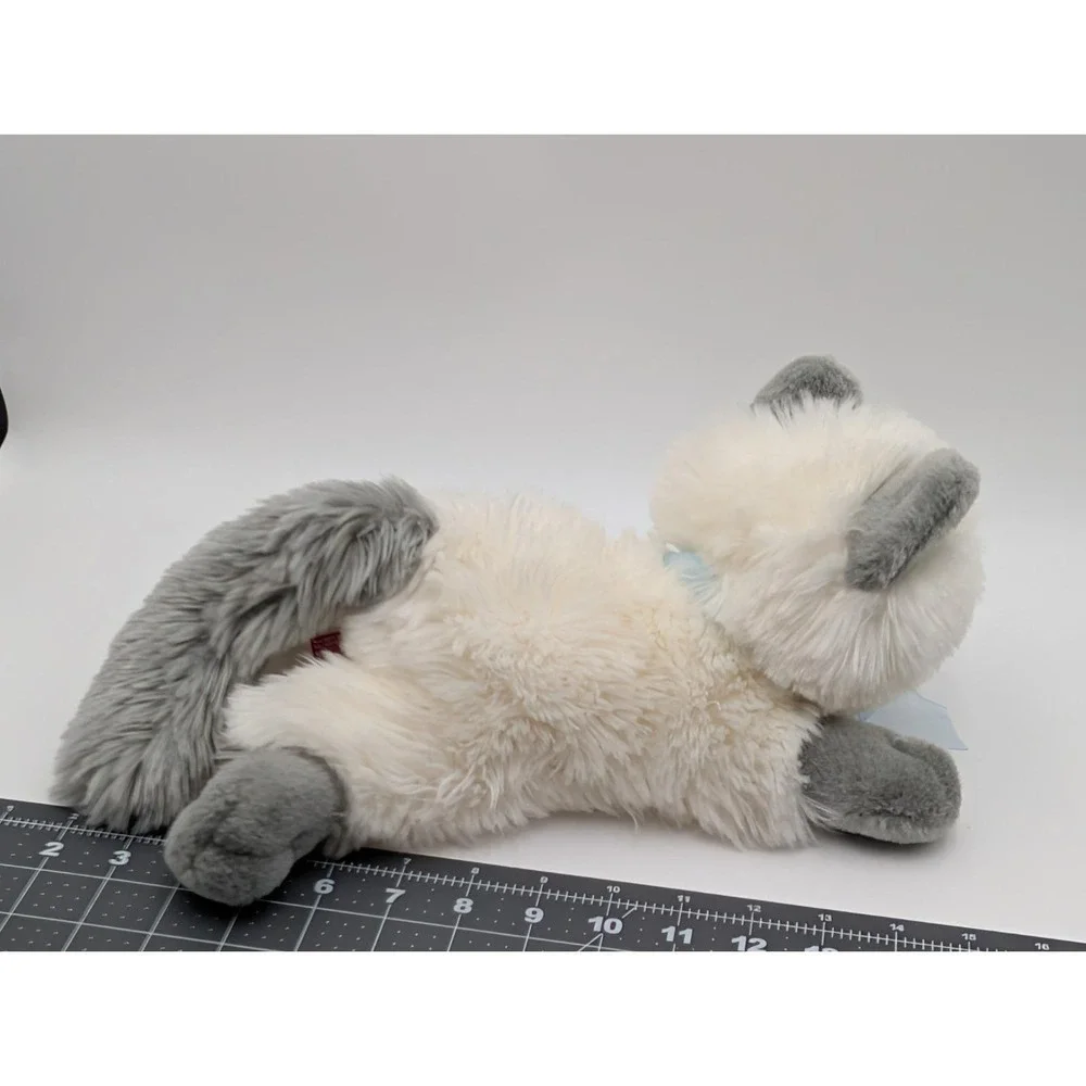 Showtime White Gray Cat Plush‎ Kitten Mandalay Resorts 2004 7 Inch Tall Stuffed